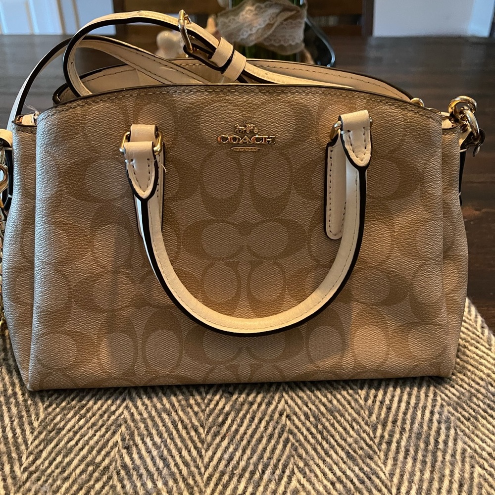 Coach purse cream and tan